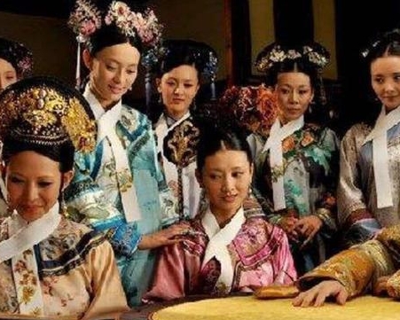 古代故宫中是没有厕所的 皇帝和妃子们是如何上厕所的