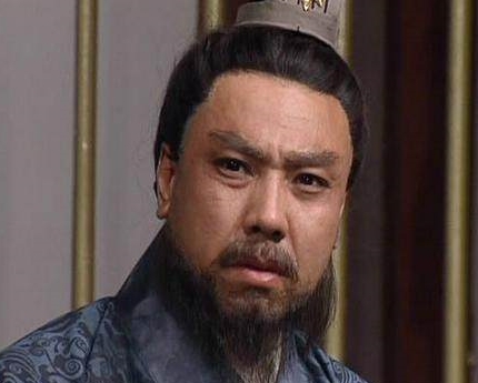 许靖是什么人？刘备麾下官职最高人，连诸葛亮都向他下拜