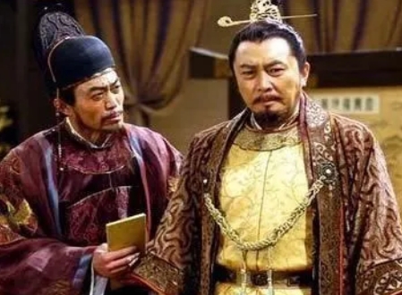 东汉重臣胡广，他死后为何能葬入皇帝的陵寝？