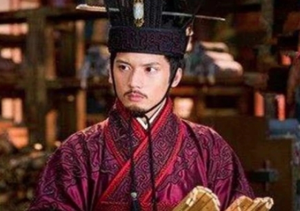 东汉重臣胡广，他死后为何能葬入皇帝的陵寝？