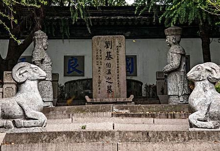 同样都是伴君如伴虎 朱升能够寿终正寝,刘伯温为什么却不行