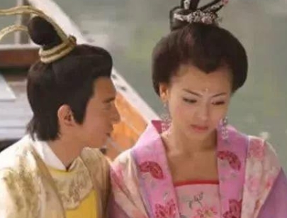 李煜为什么会更爱小周后？她比姐姐大周后更优秀吗
