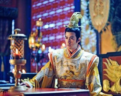武则天登基时年纪已经不小了 武则天为什么还要养男宠