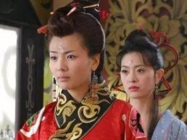 李煜为什么会更爱小周后？她比姐姐大周后更优秀吗
