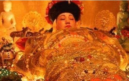 历史知识,慈禧一生中只喝过一次白开水 慈禧平时都吃些什么