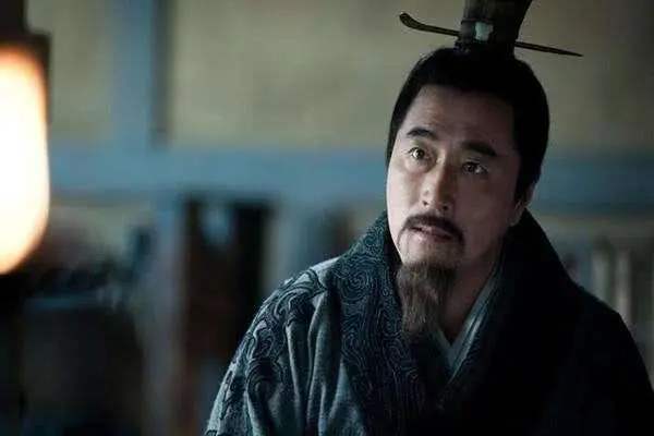 韩信被萧何提拔，最后却为何壮年惨死？