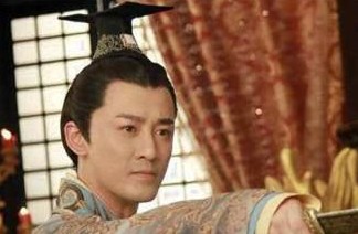 晚年的汉武帝亲手灭自己三族，是因为什么原因