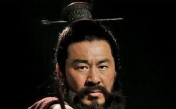 曹嵩是曹操的父亲，他是怎么死的，曹操给他报仇了吗？