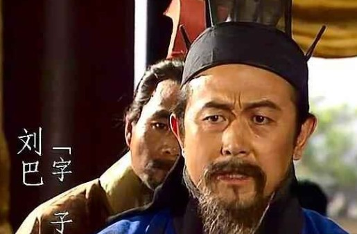 这位谋士才能出众，诸葛亮都自叹不如