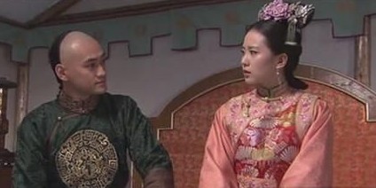 十三阿哥经历了雍正的残酷清洗，为何还忠心辅佐他八年