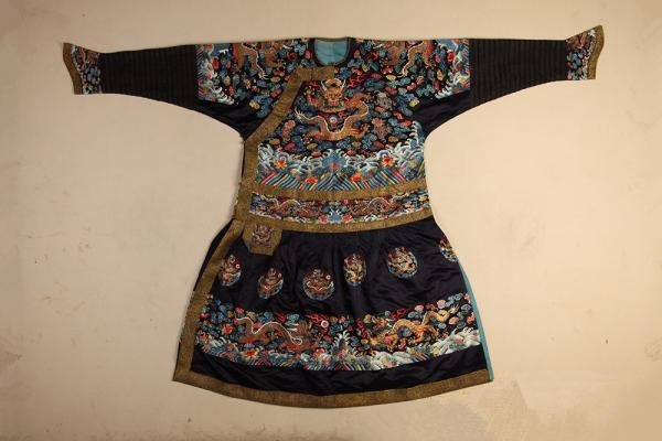 清末女性到底穿怎样的旗服