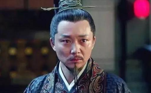 楚文王要称霸中原，娘舅借道支持！大臣看到亡国危机可他却不听！