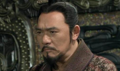 楚文王要称霸中原，娘舅借道支持！大臣看到亡国危机可他却不听！