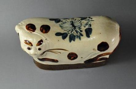 文史百科_古代的枕头为什么是硬的？使用瓷枕有哪些好处？