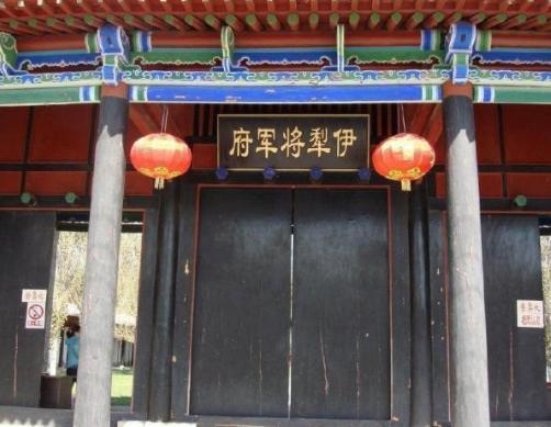 文史百科_清朝地方官员什么官职权力最大？清朝权力更替史！