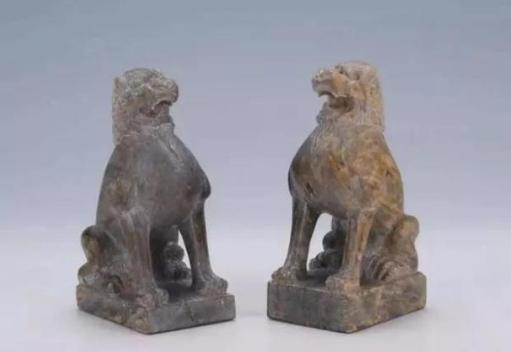 文史知识_古代镇宅为什么放石狮子？石狮子的起源和故事！