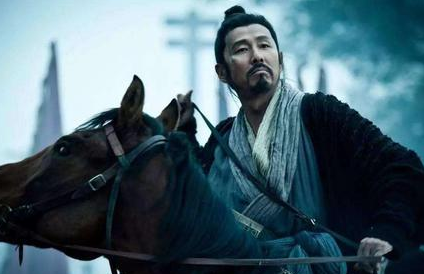 文史知识_刘邦为何能轻易三次夺取韩信兵权？浅析汉朝兵权管理制度！